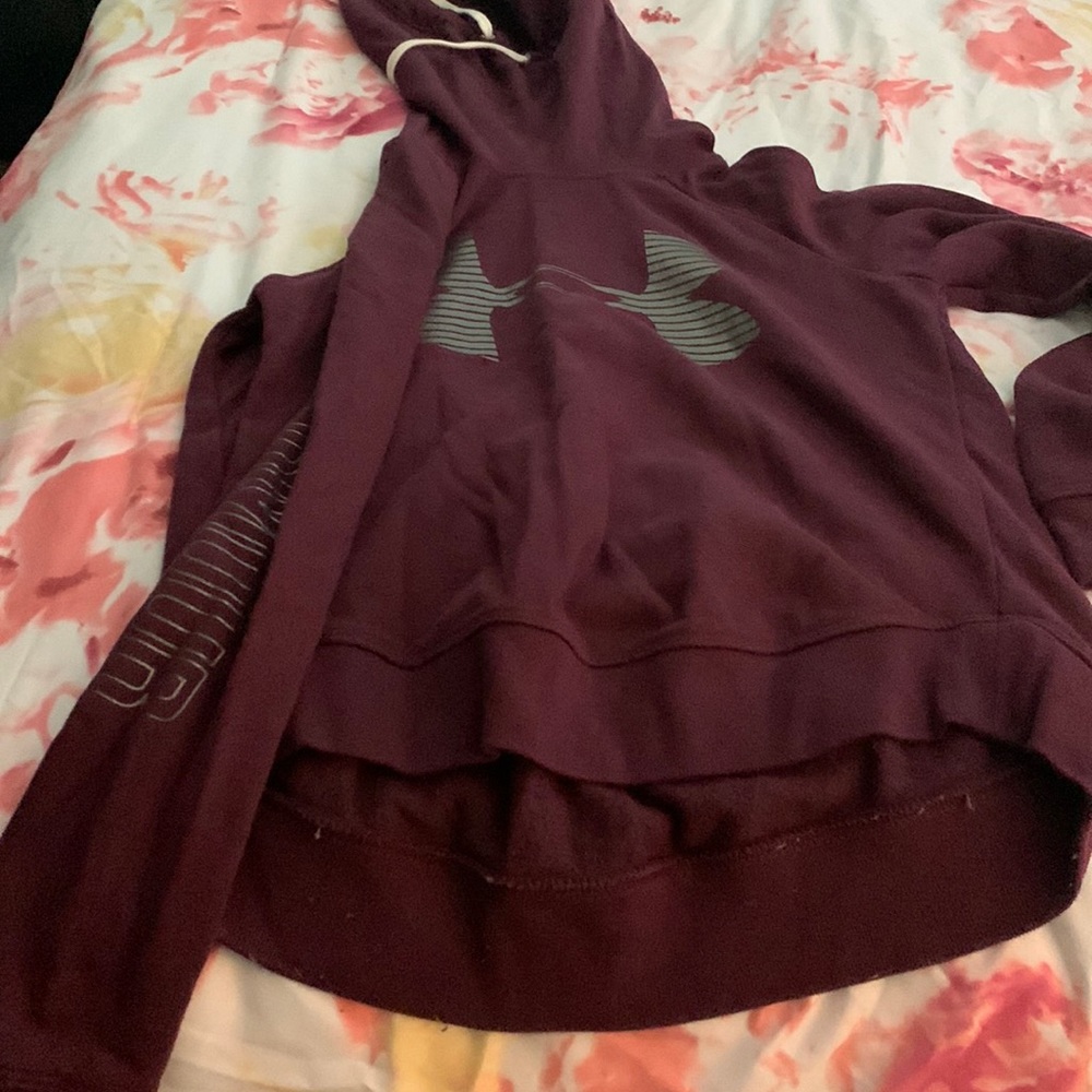 Maroon Under Armour sweatshirt